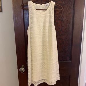 White Lace Mid-length Dress